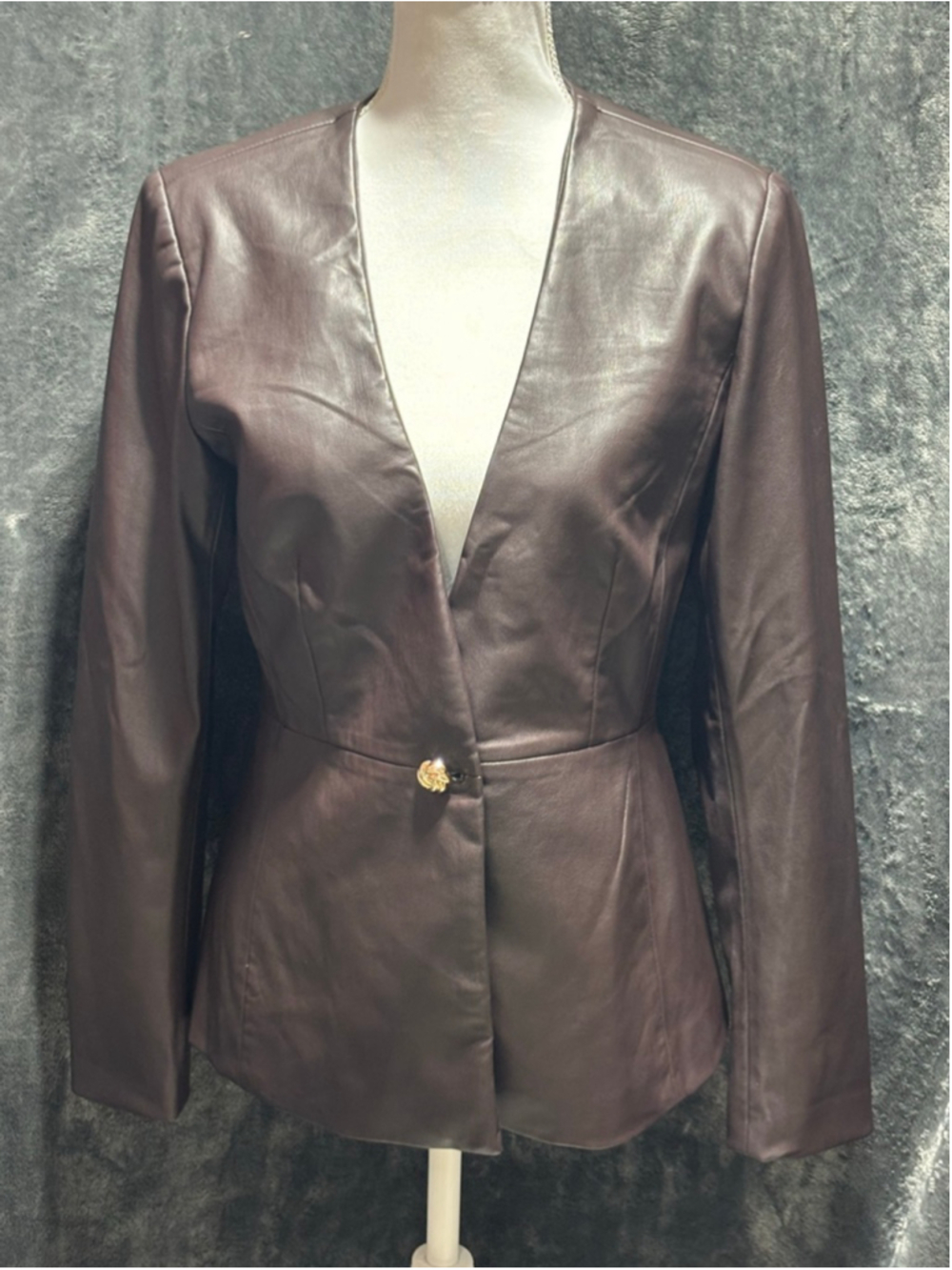 Edgy Elie. Tahari Chocolate Brown Faux Leather V-Neck Blazer Jacket Size 6 EUC